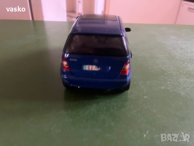 MAISTO 1:18 Mercedes Thailand, снимка 6 - Колекции - 53414033