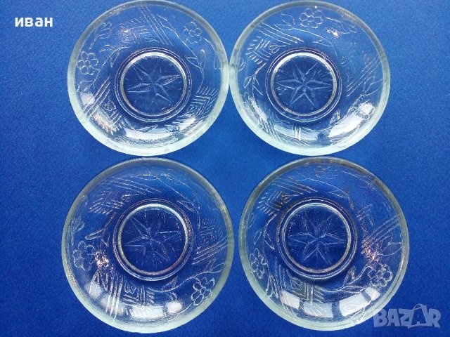   Стари малки чинийки 8см.