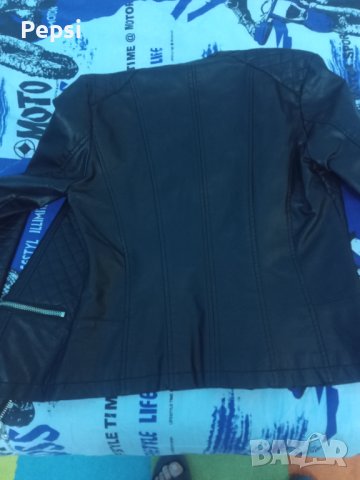 Дамско кожено яке , снимка 3 - Якета - 39674760