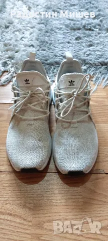 Маратонки-Adidas.