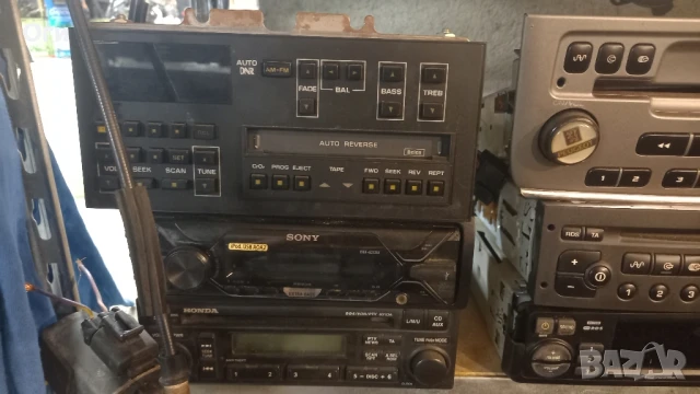 Продавам авто радиа, снимка 6 - Аксесоари и консумативи - 50551092