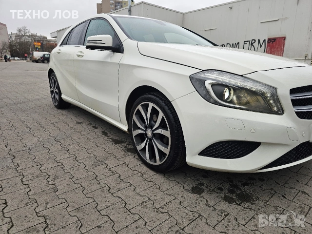 Mercedes-Benz 180, снимка 2 - Автомобили и джипове - 53426725