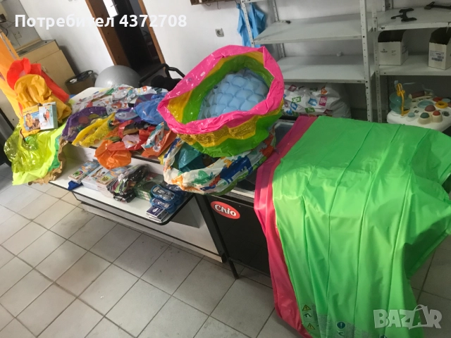 Продавам плажни артикули