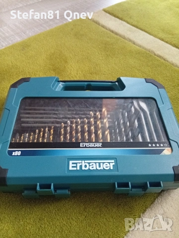 За майстори дърводелци 