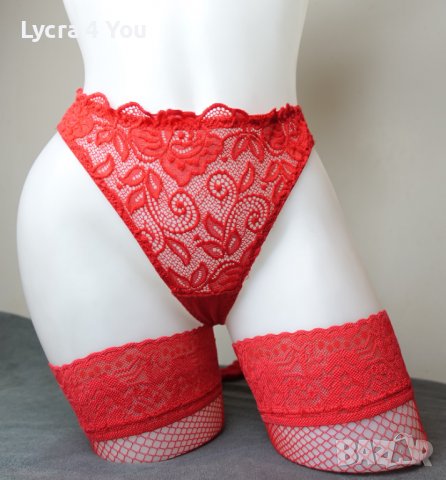 S червена прашка с дантела, снимка 1