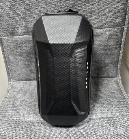 Чанта за велосипед или скутер (водоустойчив калъф) за мобилен телефон и други аксесоари - 4л, снимка 4 - Аксесоари за велосипеди - 53228349