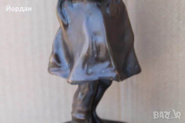 Бронзова фигура ''Момиче с обувка'', снимка 18 - Колекции - 51170553