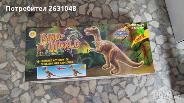 детска играчка динозавър