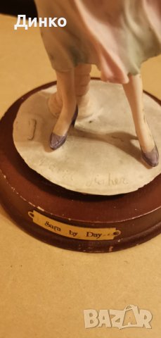 Порцеланова фигурка 24см., снимка 7 - Антикварни и старинни предмети - 44119468