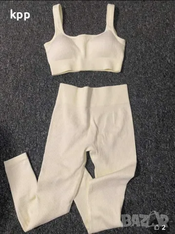 Сет бюстие и клин за спорт йога или ежедневие
По етикет М
Става за С и М
Еластичен
, снимка 10 - Клинове - 49936362