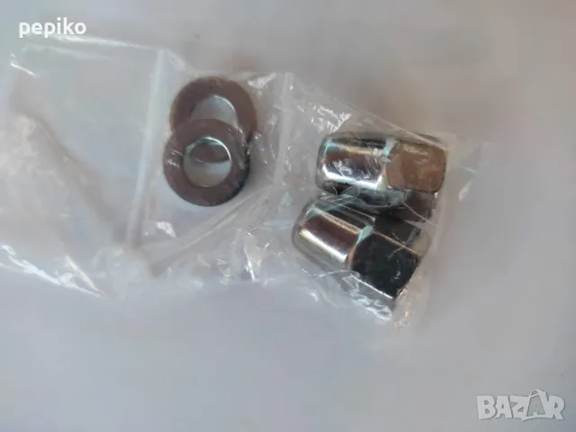 Продавам колела внос от Германия НОВА динамо главина за дискови спирачки DH-3D32, снимка 3 - Части за велосипеди - 47626639