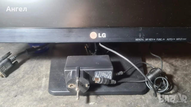 Продавам монитор LG FLATRON 19EN33S-8, снимка 3 - Монитори - 52123574