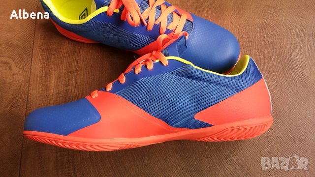 UMBRO FUTSAL STREET 4 размер EUR 45 / UK 10 за зала 8-4-S, снимка 5 - Спортни обувки - 28018767