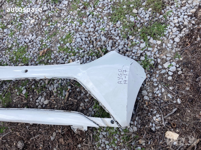 Оригинална задна броня за Toyota Aygo 14-18. , снимка 2 - Части - 44863223
