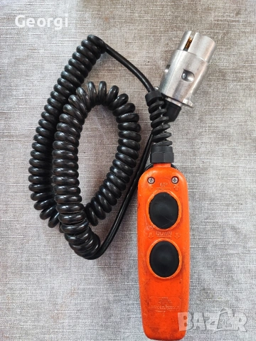 Дистанционно за падащ борд Dhollandia с 2 бутона и магнит, снимка 4 - Части - 53383377