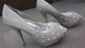 Сребърни обувки с перли и камъни-номер38, снимка 1 - Дамски елегантни обувки - 27156887