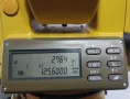 Тотална станция Topcon GTS-300 в комплект с тринога, щок и призма, снимка 5