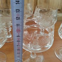 Кристални чаши, снимка 2 - Антикварни и старинни предмети - 36991465