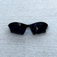 Balenciaga Bat Sunglasses очила, снимка 3 - Слънчеви и диоптрични очила - 44028836