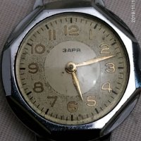 Стар руски часовник марка заря неработещ за части, снимка 2 - Антикварни и старинни предмети - 27088848