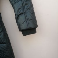 Оригинално Пухено яке Donna Karan New York -DKNY  , размер 8 години , снимка 6 - Детски якета и елеци - 38750591