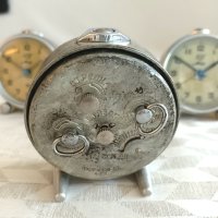 Часовник будилник МИР 3бр. работещи профилактирани, снимка 11 - Антикварни и старинни предмети - 43958770