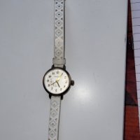 Три оригинални дамски часовника, снимка 7 - Дамски - 43255771