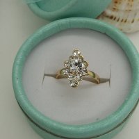 18 К златно покритие позлатен пръстен от медицинска стомана с бели кристали, снимка 15 - Пръстени - 43706934