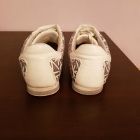 Calvin Klein спортни обувки, снимка 7 - Дамски ежедневни обувки - 34877846
