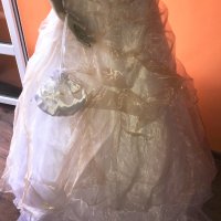 Булчинска рокля №6 - НОВА ! С воал, чанта, ръкавици и венче, снимка 5 - Сватбени рокли - 37367742