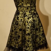 Дамска елегантна рокля уникат, снимка 2 - Рокли - 42979112
