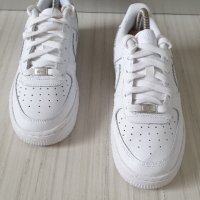 Nike Air Force 1 Tripple White UK 4 Womens Size 36.5/23.5см НОВО! ОРИГИНАЛ! Дамски Кецове!, снимка 9 - Кецове - 43639694