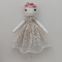 Ръчно бродирана кукла ТЕА, снимка 1 - Кукли - 43259408