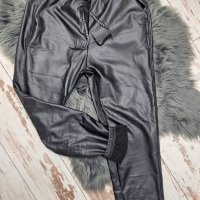 Кожен панталон в черно с лека вата , снимка 1 - Панталони - 43897529