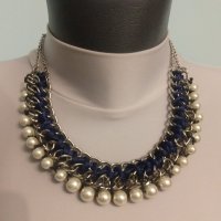 Колие с перли, метални елементи и турско синя лента , снимка 1 - Колиета, медальони, синджири - 38833765
