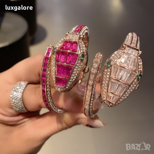 Дамски часовник BVLGARI Serpenti Misteriosi с кварцов механизъм, снимка 1