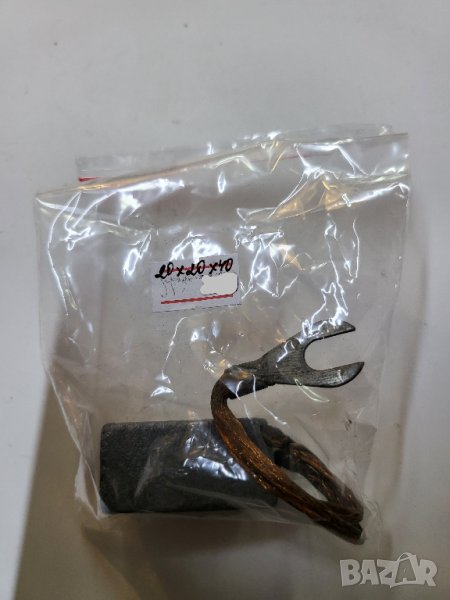 графитна четка за ел. двигатели 20 х 20 х 40 мм големи графитни четки графитна четка, снимка 1