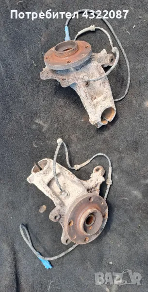 Шенкел от Пежо 1007 / Peugeot 1007 1.6I 16V 110к.с NFU, снимка 1