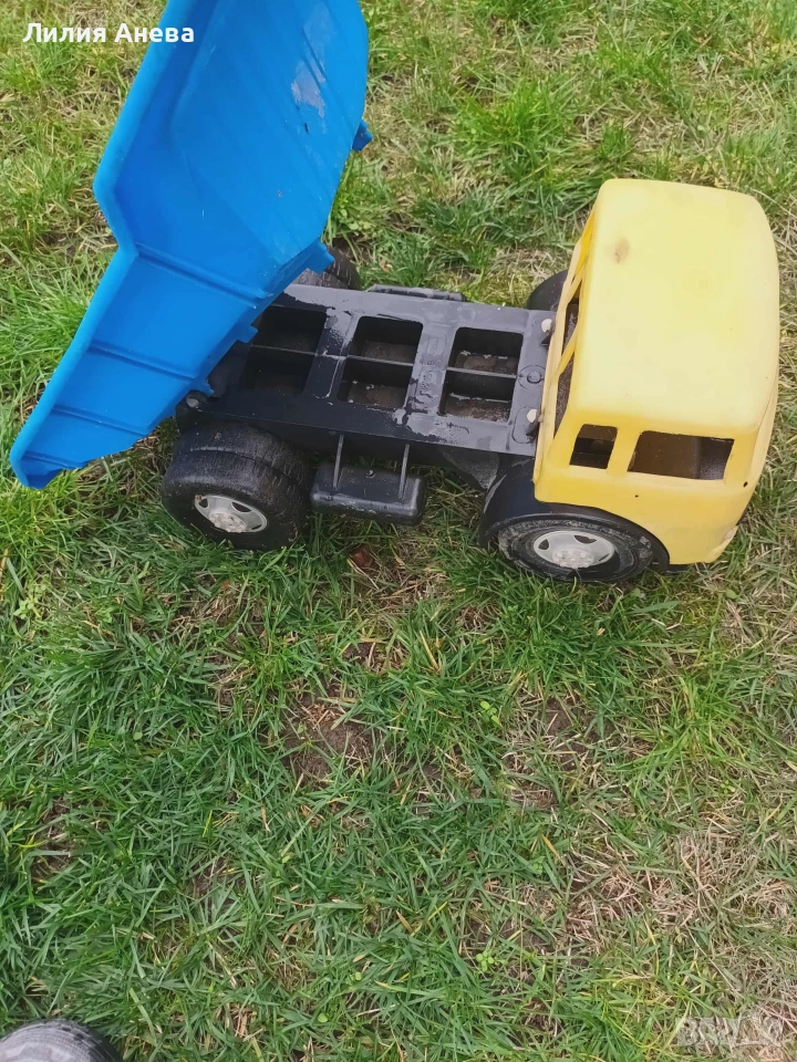 Продавам детски самосвал, снимка 1