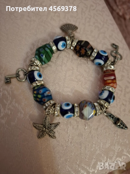 Дамска гривна с висулки, снимка 1