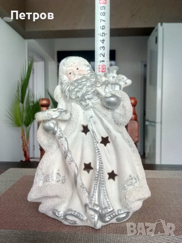 Продавам стилна и красива фигурка-свещник на Дядо Мраз .Керамика., снимка 4 - Колекции - 39735821