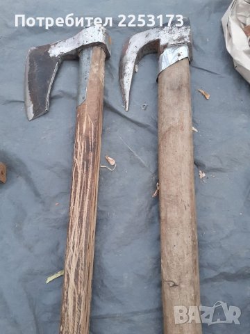 Ковани стари брадви