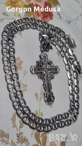 Продава се сребърен синджир с кръст 925 , снимка 2 - Колиета, медальони, синджири - 47582203