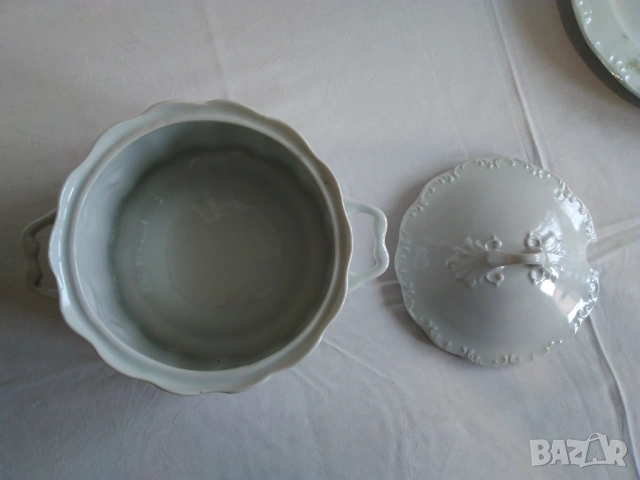 Продавам порцеланов супник и плато комплект, снимка 4 - Сервизи - 53510223