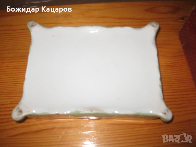 Красива порцеланова кутия, за карти или бижута.Цена - 8 евро.Пращам по Еконт., снимка 9 - Антикварни и старинни предмети - 53092835