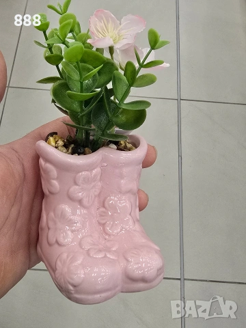 декоративни саксии ботушки , снимка 2 - Декорация за дома - 53422932