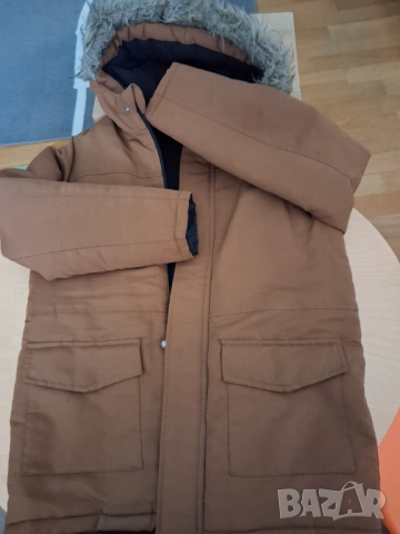 Зимно яке за момче на 8-9 год.