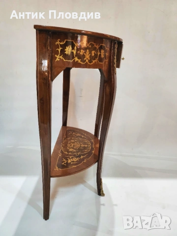 Елегантна класическа конзолна маса, снимка 7 - Маси - 44975580