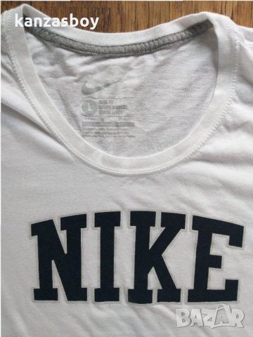 Nike - страхотна дамска тениска, снимка 1 - Тениски - 33152072