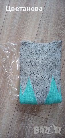 Нов пуловер р-р М- вълна, снимка 2 - Блузи с дълъг ръкав и пуловери - 43895996